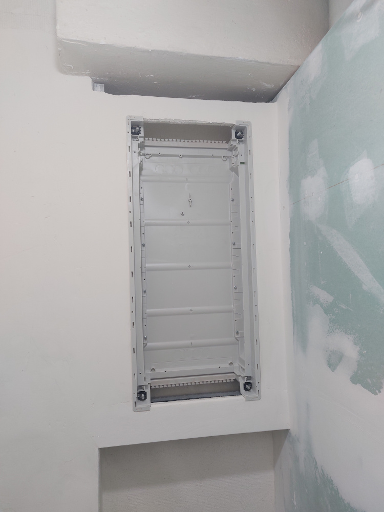 ak_20220428_165040_750x1000